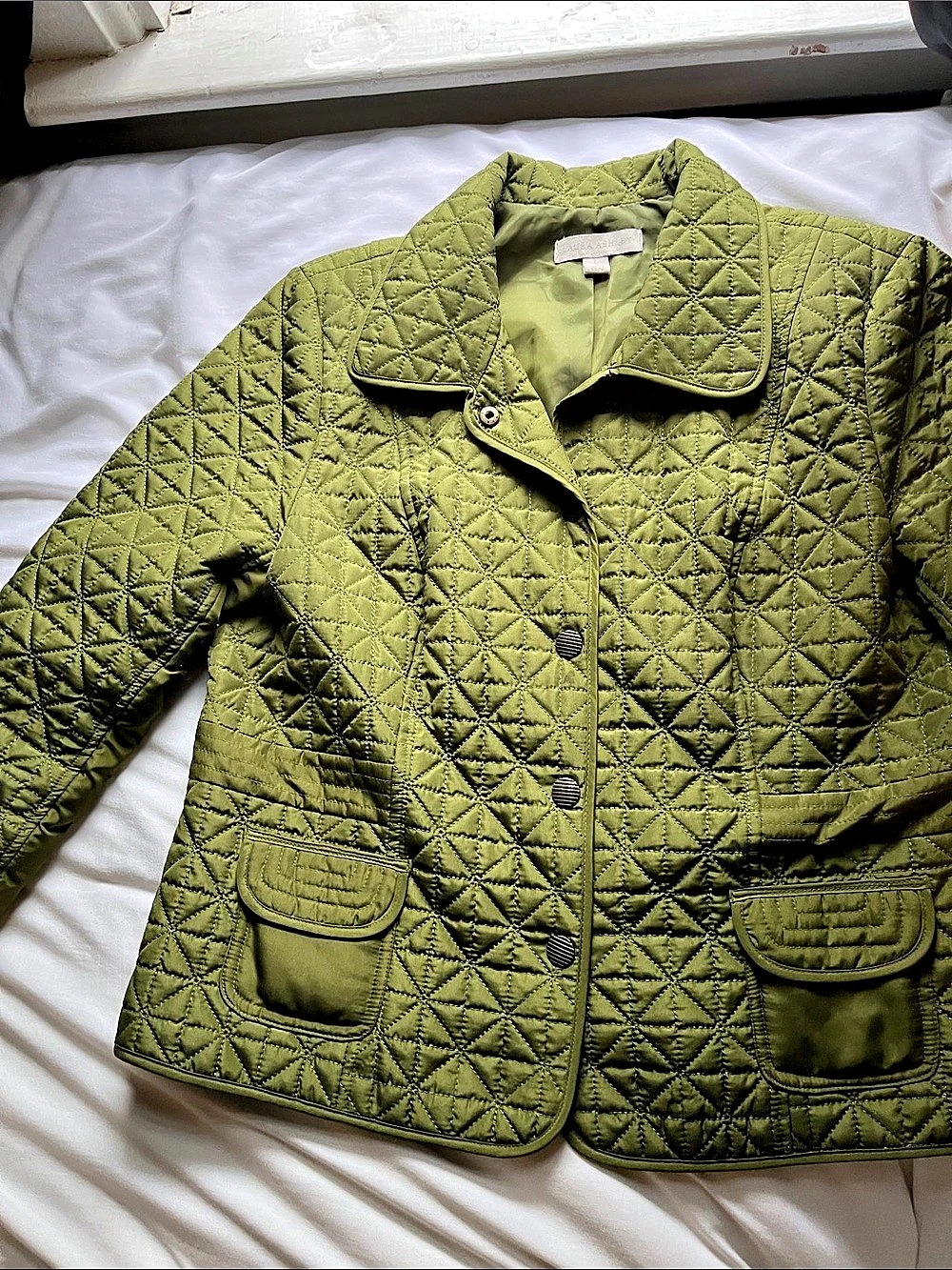 Laura Ashley Women's Quilted Jacket in Green Like New
